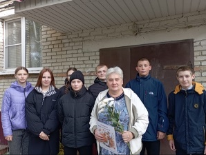 Поздравление ветеранов педагогического труда